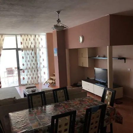 Apartament Me Qera Plazh Golem * Durres