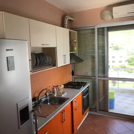 Apartament Me Qera Plazh Golem *