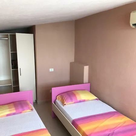 Apartament Me Qera Plazh Golem *